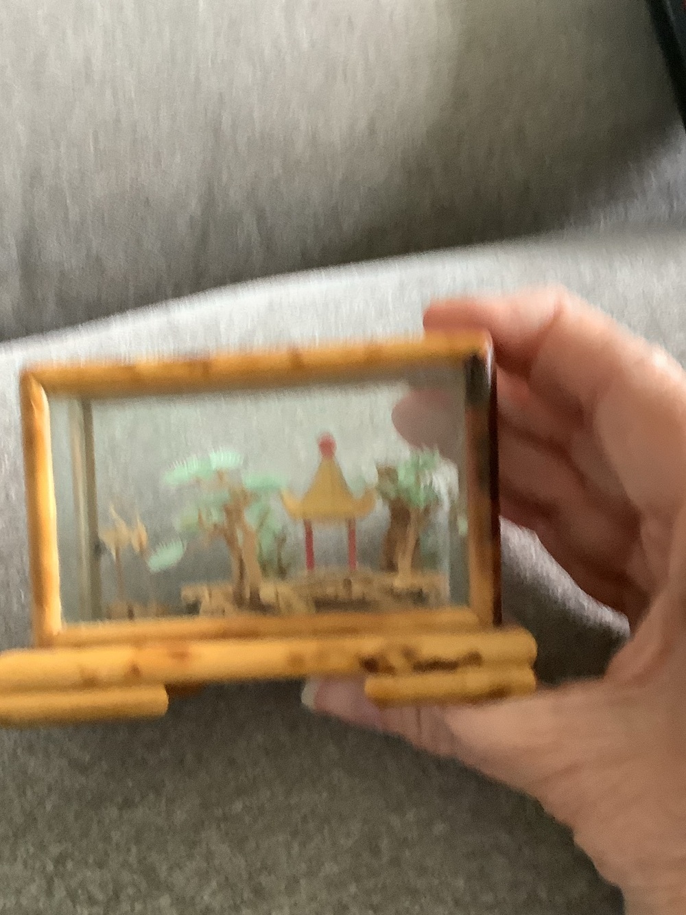 Vintage Style Amber Bamboo Shadow Box with Miniature Pagoda Scene - Picture 5 of 5